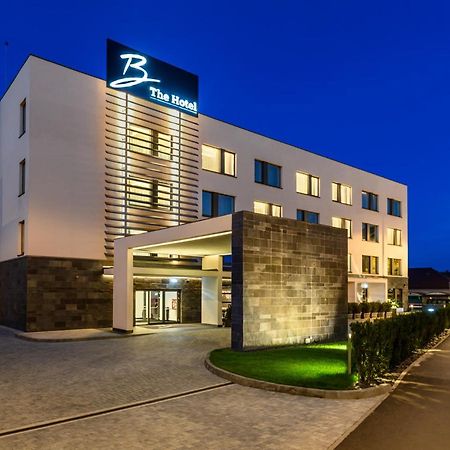 B The Hotel Sfântu-Gheorghe エクステリア 写真