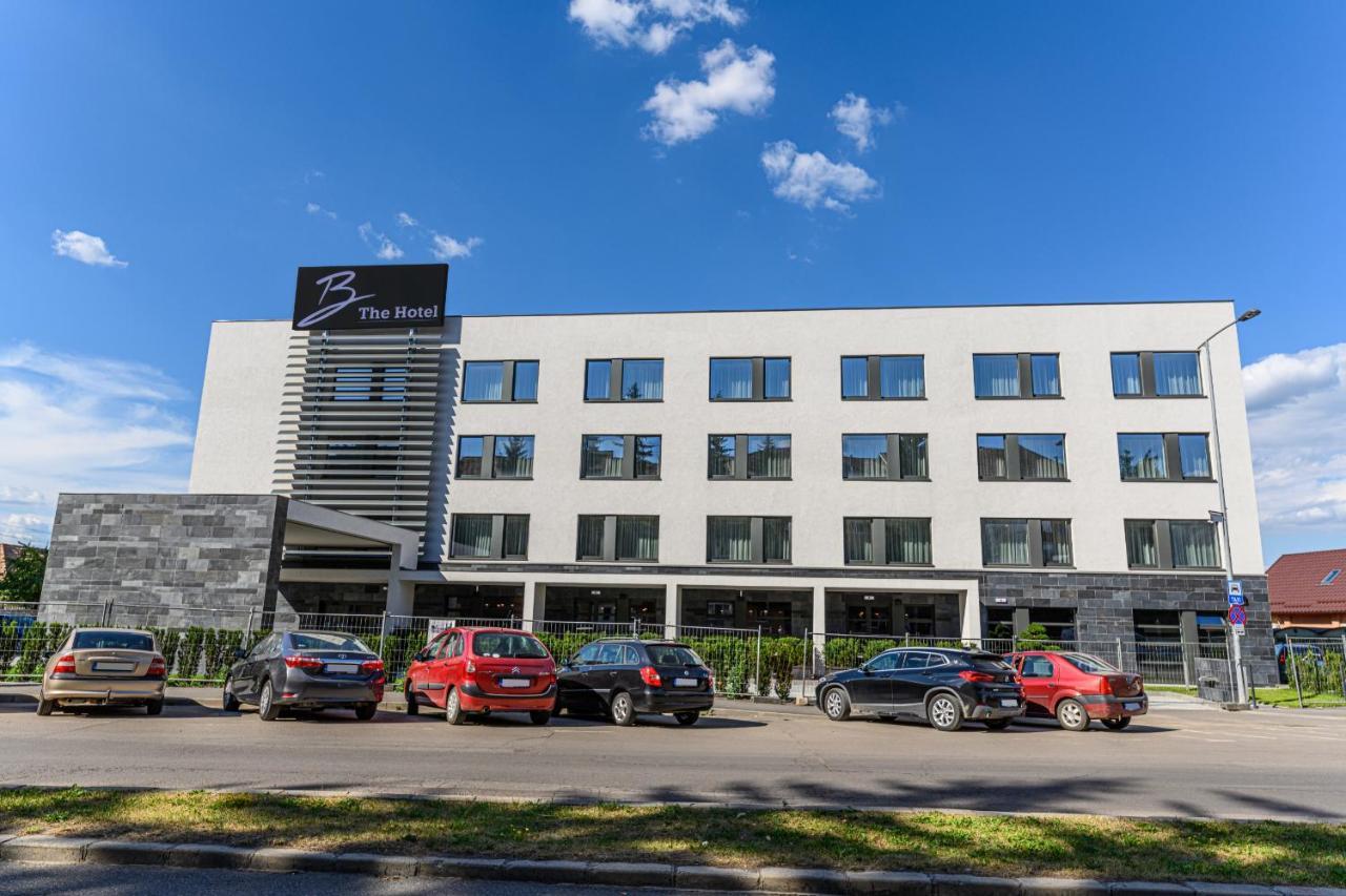 B The Hotel Sfântu-Gheorghe エクステリア 写真
